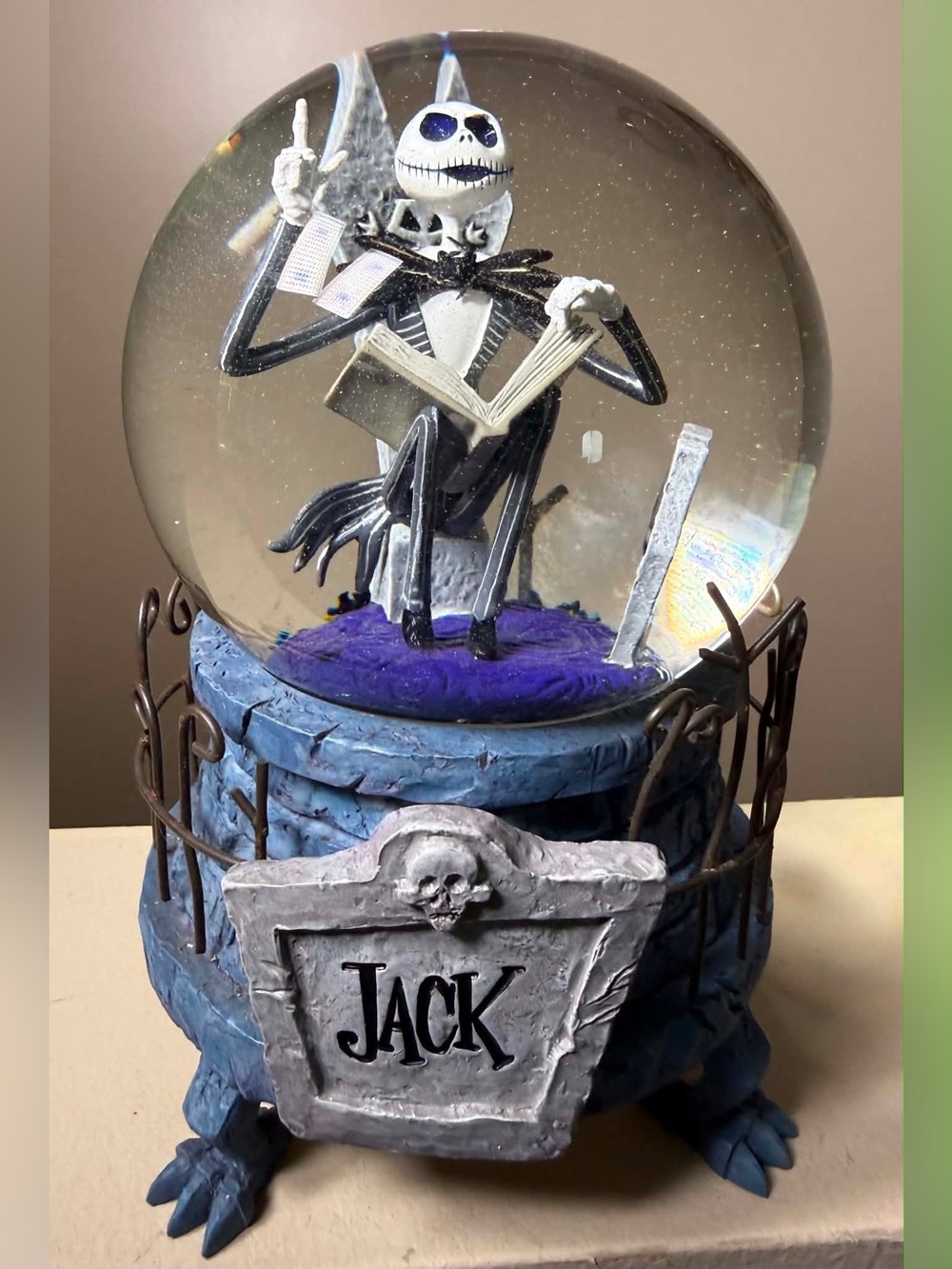 Disney Nightmare Before Christmas Jack & Zero Snow Globe Music Box Rare